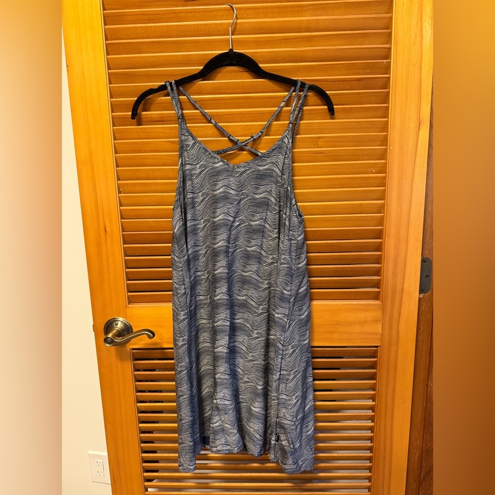 🌊Buy 2 get 1 Free 🌊 RVCA Black and White Patterned Dress